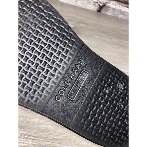 Cole Haan Grand Os. 25390 Black Rubber Floral Print Sandals Women Sz 7B US/38EU - Picture 15 of 16